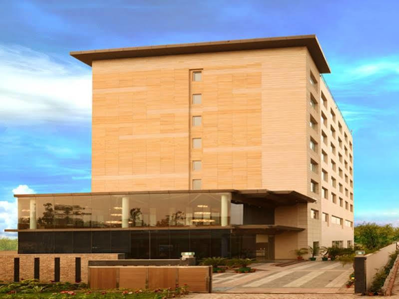 JP Hotel y Resorts Nueva Delhi Exterior foto