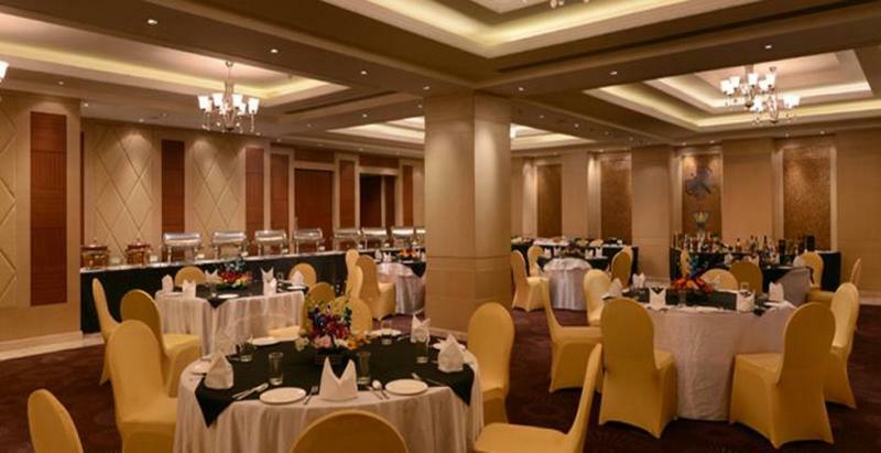 JP Hotel y Resorts Nueva Delhi Exterior foto